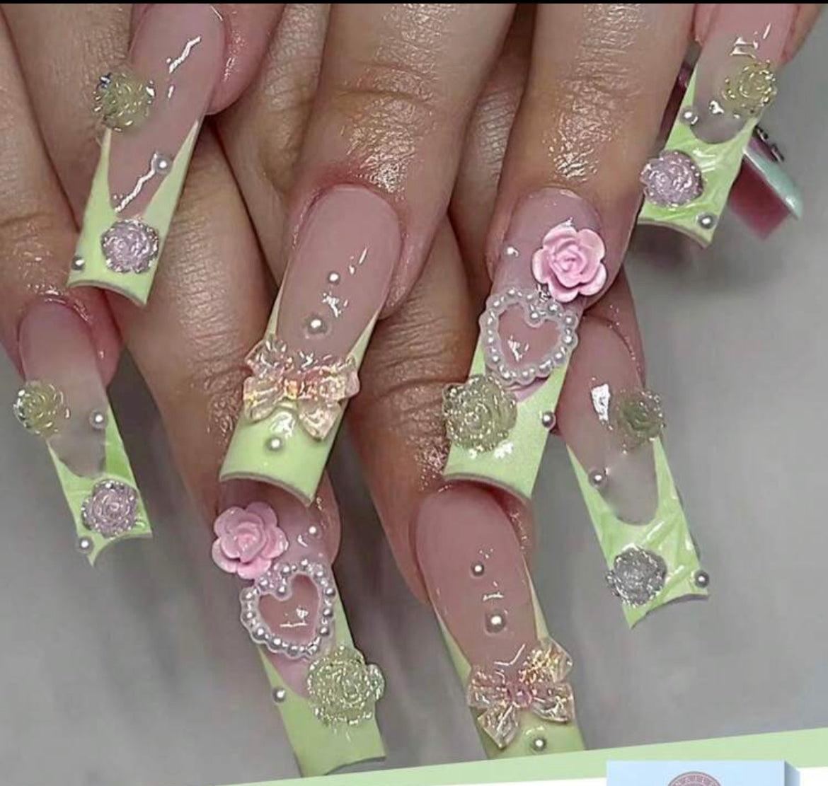 Lime Heart Press Ons